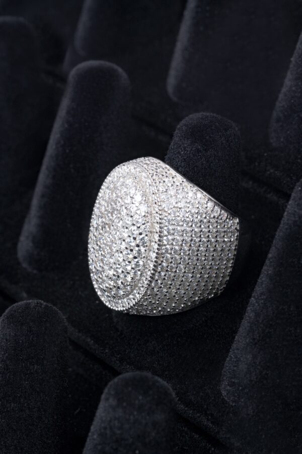 Moissanite Ring (SIZE 9)