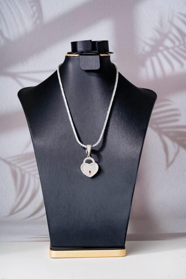 Heart Pendant 3mm 18inch tennis chain