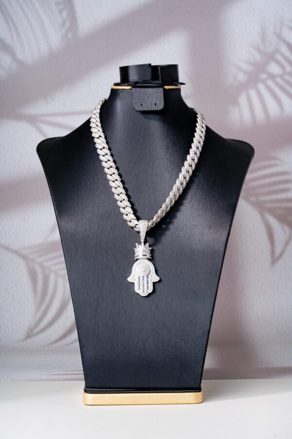 18inch Cuban with hamsa pendant