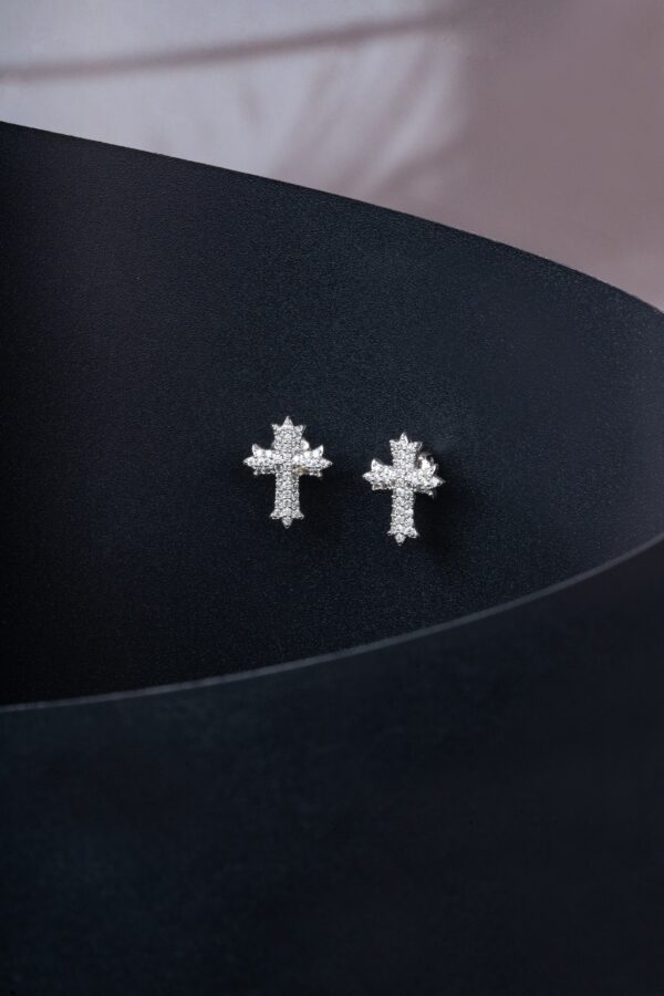Cross Moissanite Earring