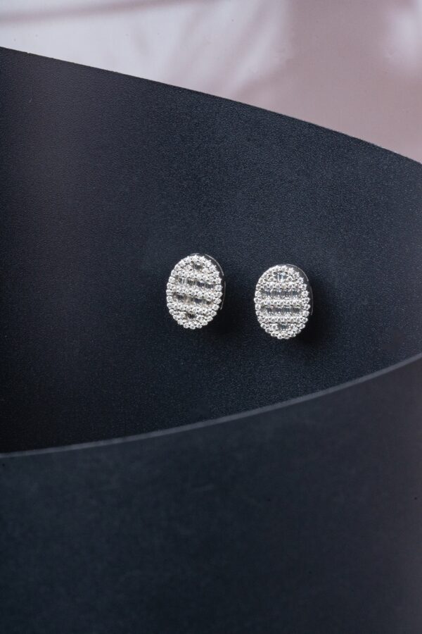 Moissanite Earring