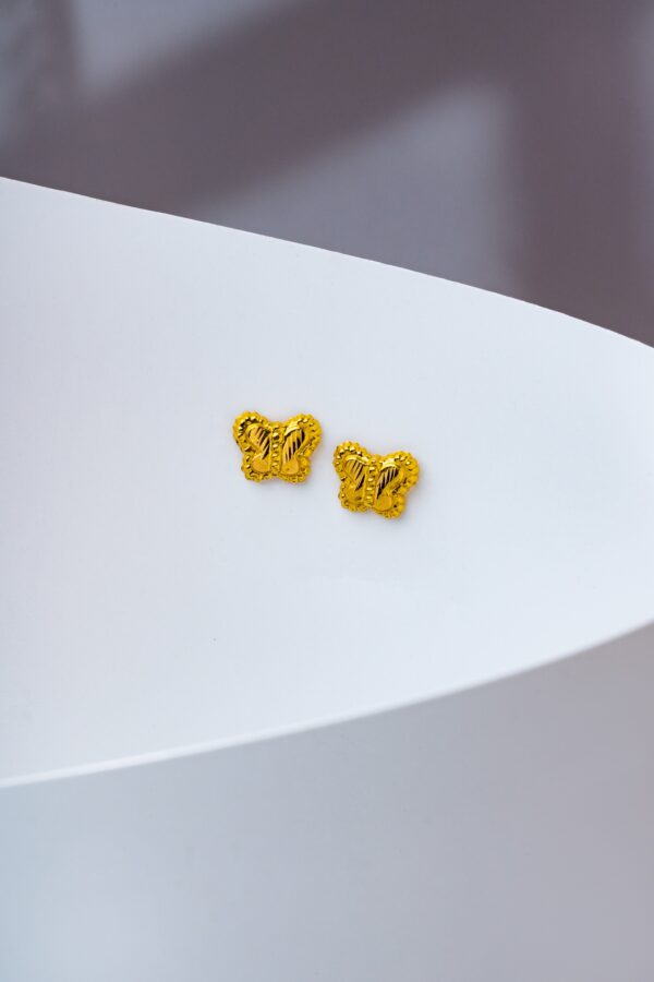 18k Gold Earring