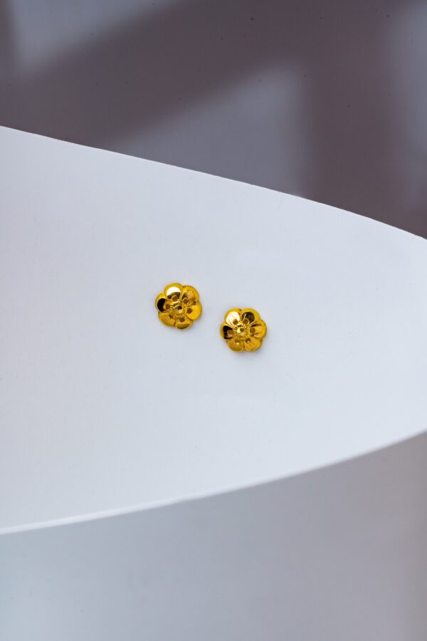18k Gold Earring