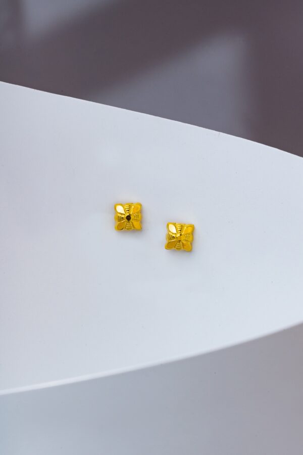 Square Earring 18k Gold