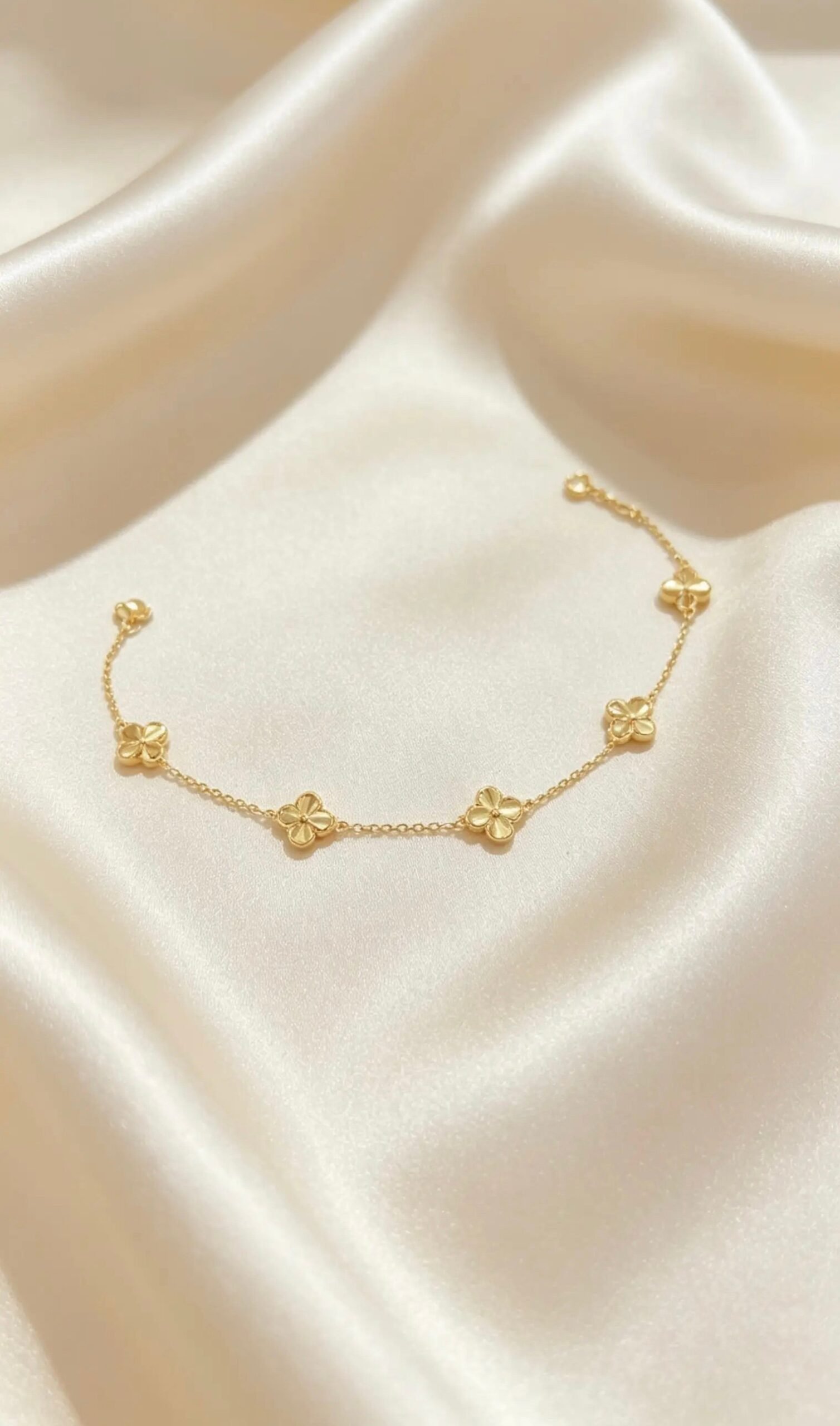 Clover Station Bracelet 3 gram