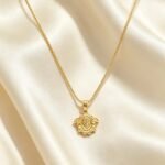 Medusa Head Pendant (1 gram)